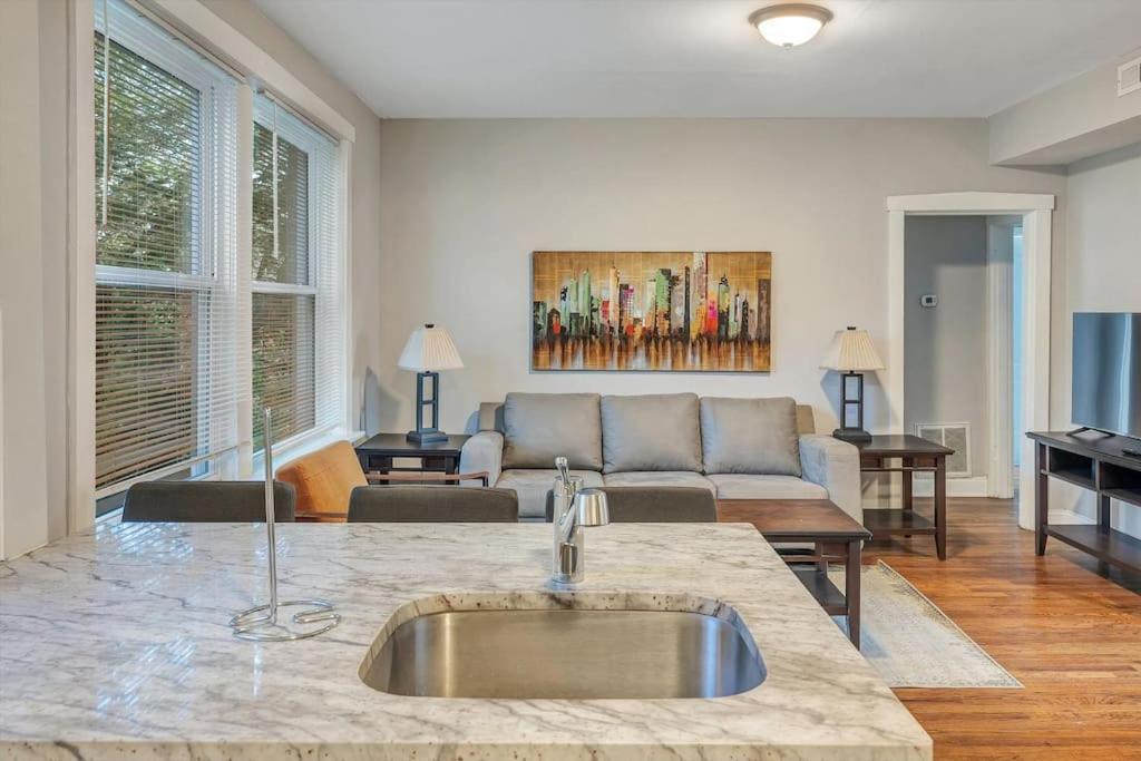 Beautiful Tower Grove Unit Recently Renovated 2S Βίλα Richmond Heights Εξωτερικό φωτογραφία